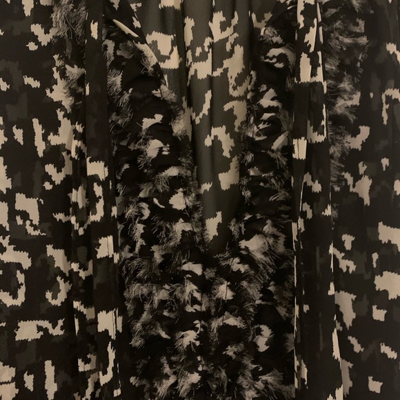 Perfect condition black sleeveless tank! - Picture 2 of 5